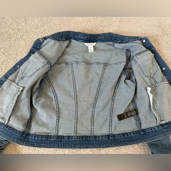 White House Black Market Denim Jacket - Picture 5 of 5